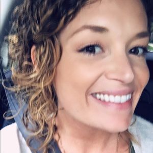 Meet your Posher, Mallory